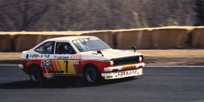 トムスの歴史
